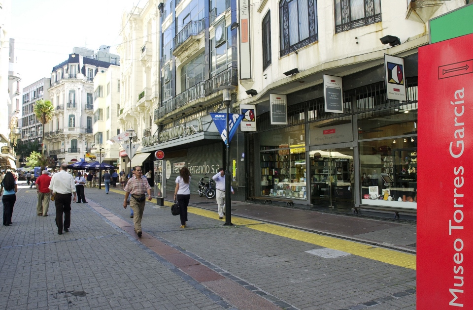 Imagen cortesía de hotelesmontevideo (hotelesmontevideo.com), todos los derechos reservados Atracciones en la Ciudad Vieja